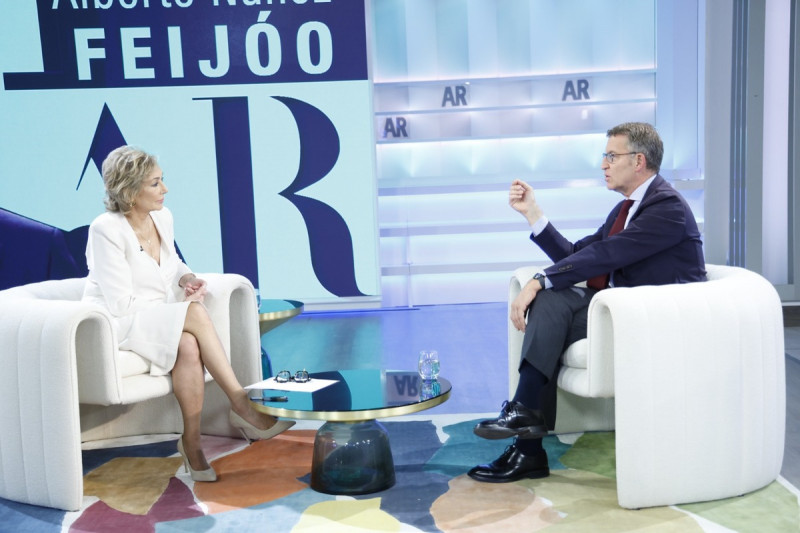 <p>Ana Rosa Quintana entrevista a Alberto Núñez Feijóo después del 28M. / <strong>Mediaset</strong></p>