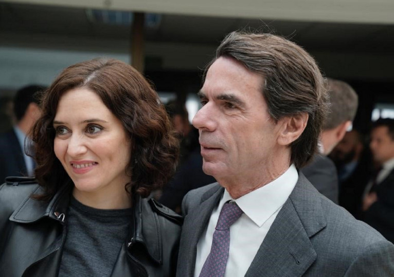 <p>La presidenta madrileña Isabel Díaz Ayuso y el expresidente José María Aznar en una imagen de 2021. / <strong>Redes sociales</strong></p>