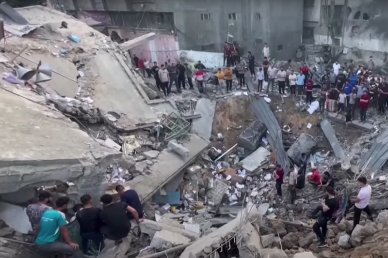 <p>Imagen aérea de los restos de un edificio bombardeado en Gaza, el pasado 17 de octubre. <strong>/ FRANCE 24</strong></p>
