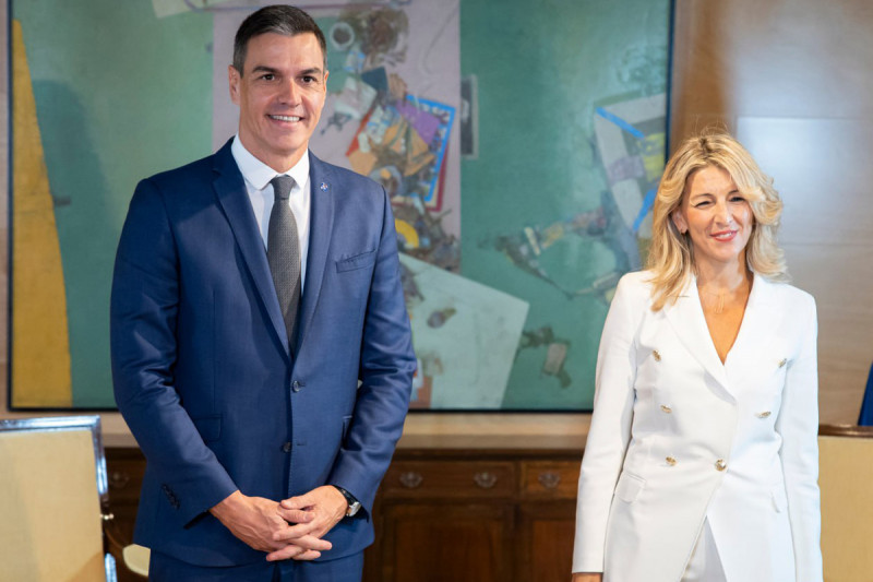 <p>Pedro Sánchez y Yolanda Díaz, en una reunión el 4 de octubre de 2023. / <strong>Congreso de los Diputados</strong></p>