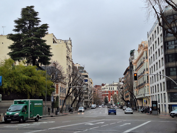 <p>Barrio de Almagro en Madrid. /<strong> R.A. </strong></p>