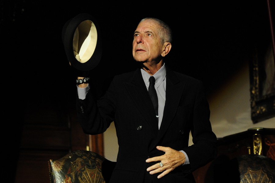 Leonard Cohen, galardonado con el Premio Príncipe de Asturias de las Letras, en el Teatro Jovellanos de Gijón, en octubre del 2011.
