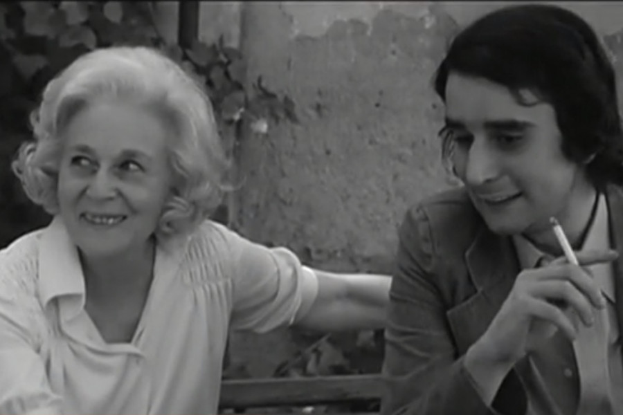 <p>Leopoldo María y Felicidad Blanc, en un fotograma de<em> El desencanto</em> (1976), documental de Jaime Chávarri.</p>
