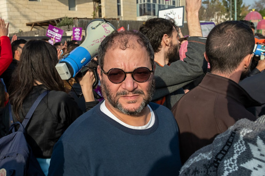 <p>Ofer Cassif en una manifestación en el barrio de Sheij Yarrah (Jerusalén Este) en 2022. / <strong>Wikimedia Commons</strong></p>