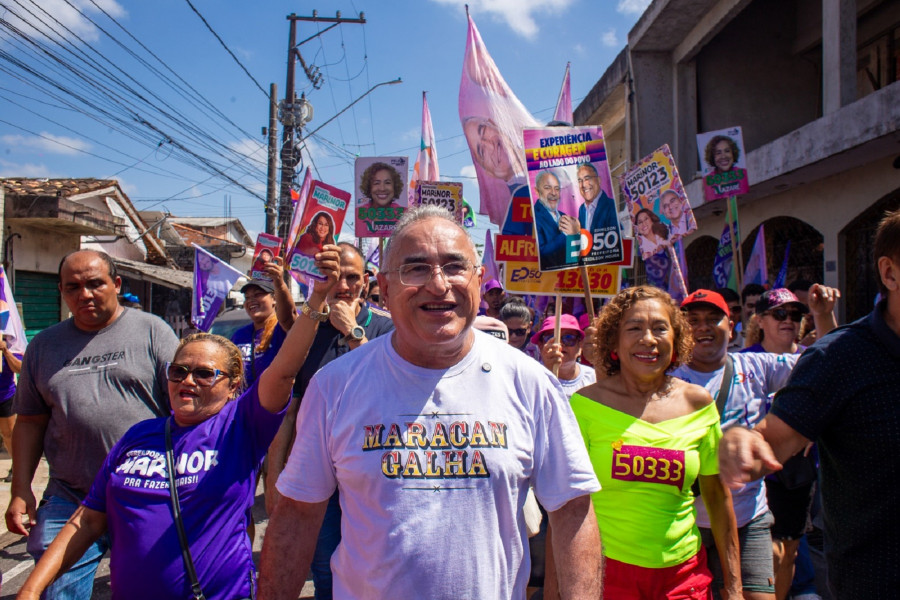 <p>Edmilson Rodrigues en un acto de campaña para las elecciones municipales del 6 de octubre. / <strong>Mácio Ferreira</strong></p>