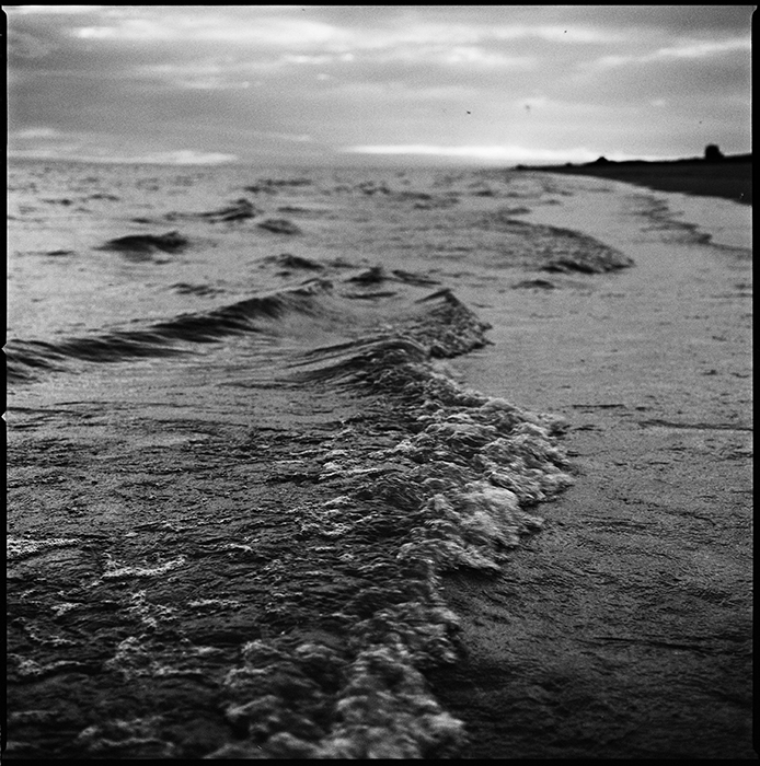 Playa de Blancarena, a 60km de la ciudad Colonia del Sacramento en Uruguay. Fue aquí donde, en 1978, aparecieron los cuerpos de presos políticos argentinos arrojados desde aviones, durante los denominados `vuelos de la muerte´. Febrero, 2012.