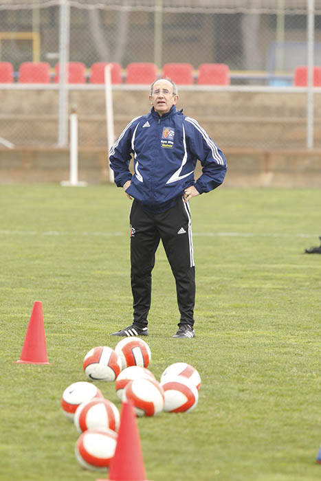 Javier Irureta,  durante un entrenamiento del Real Zaragoza en 2008.