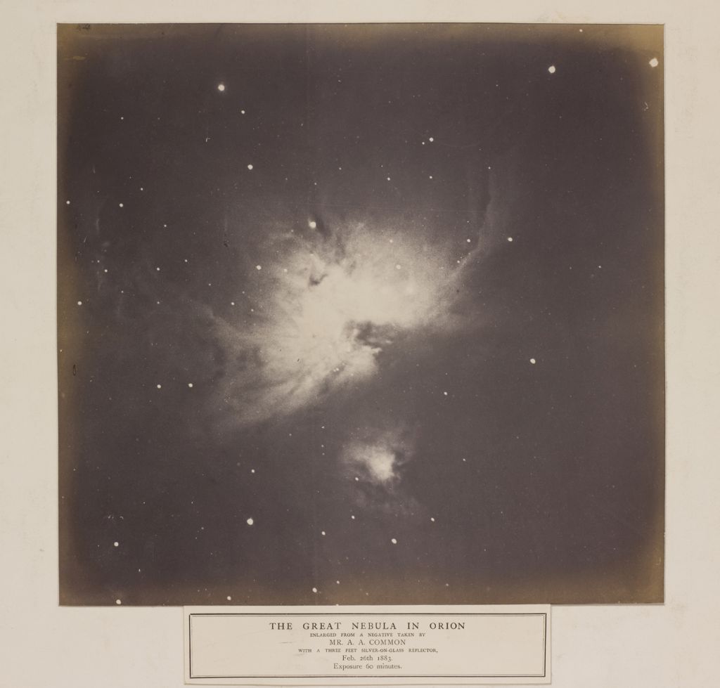 Una de las fotos de la neboulosa de Orión pertenecientes a la serie Andrew Ainsle Common © National Media Museum, Bradford/ SSPL.