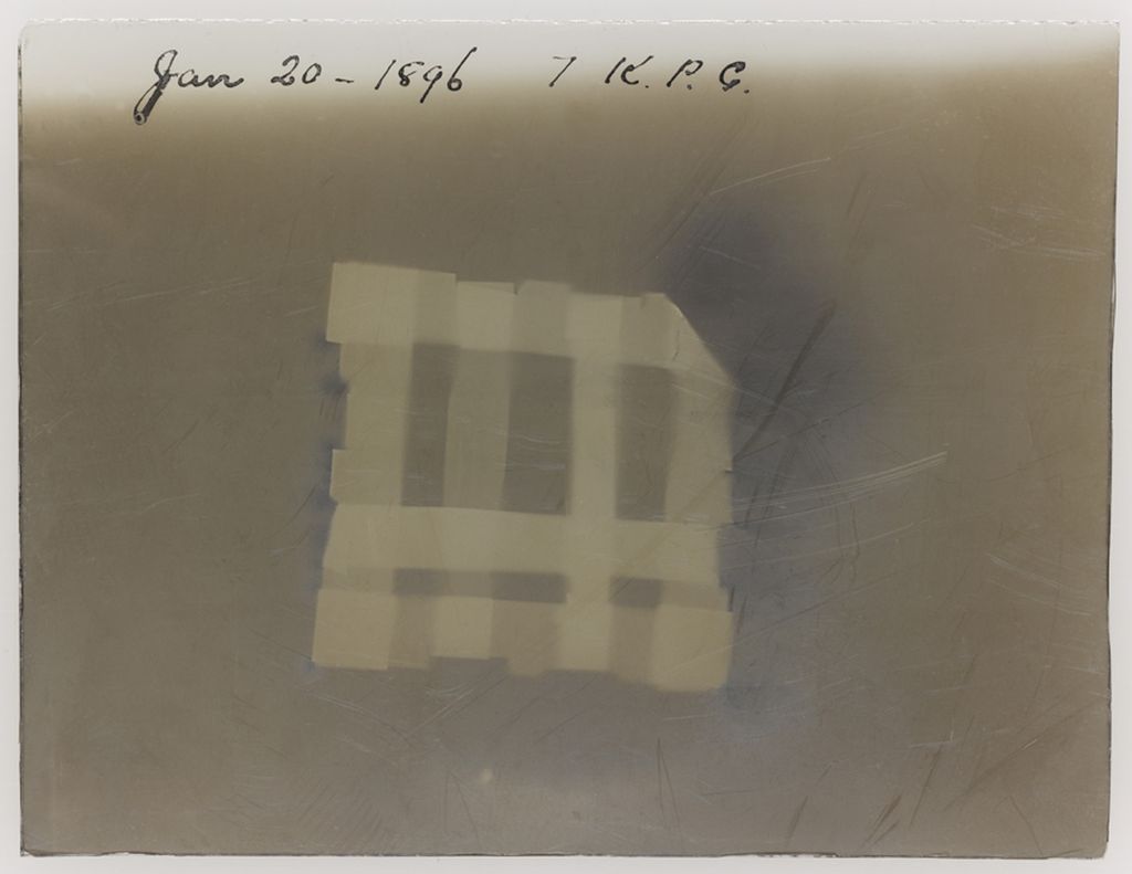 Negativos de placas de cristal de rayos X, 1896, Sir William Crookes laboratory © Science Museum/ SSPL.