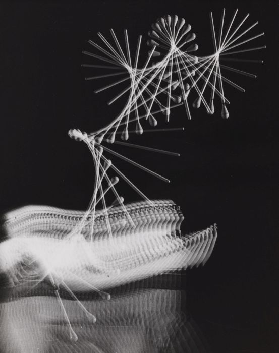 <p>The Flight of a Baton, 1953 ©Harold Edgerton, MIT, 2015, cortesía de Palm Press, Inc.</p>