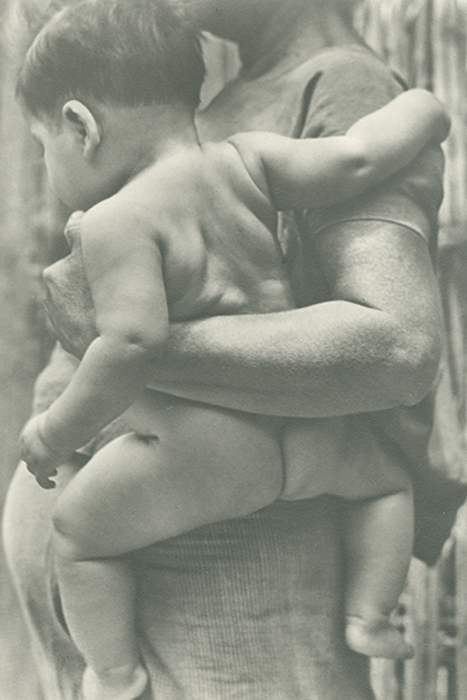 <p>Madre con niño en Tehuantepec, 1929.</p>