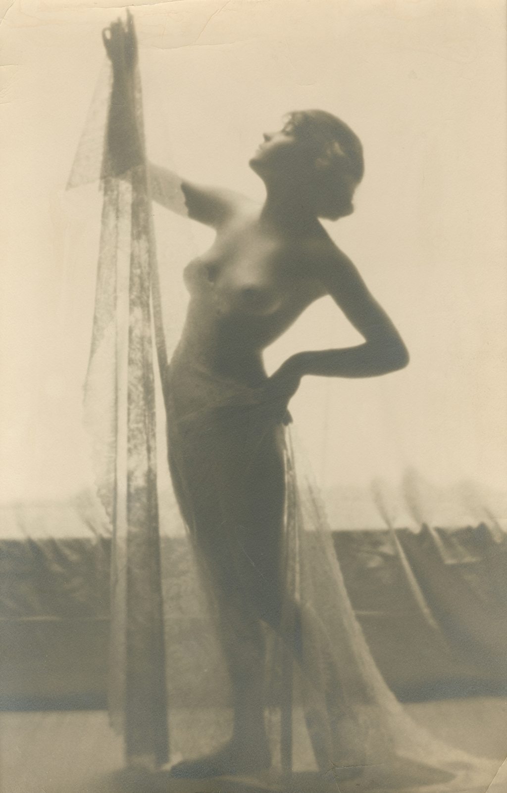 <p>Tina Modotti, 1920-21.</p>