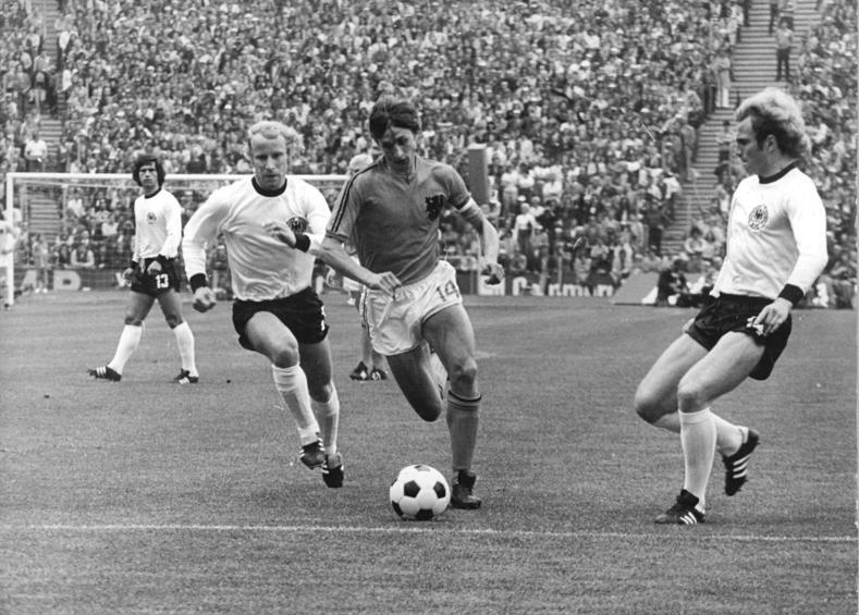 <p>Johan Cruyff, durante la final del Mundial 1974, Holanda-Alemania. </p>