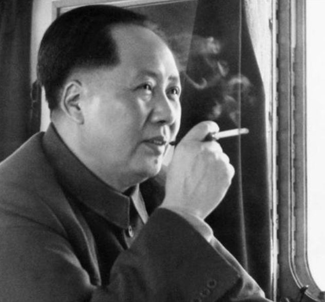 <p>Fotografía de Mao Zedong, 1961. Wikipedia</p>