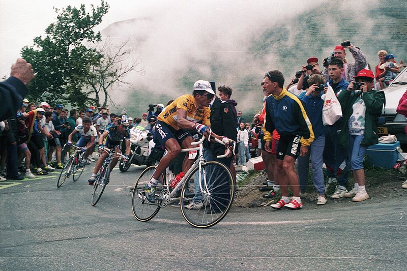 <p>Miguel Indurain en el Toru de Francia de 1994. tres años después de su primer maillot amarillo.</p>