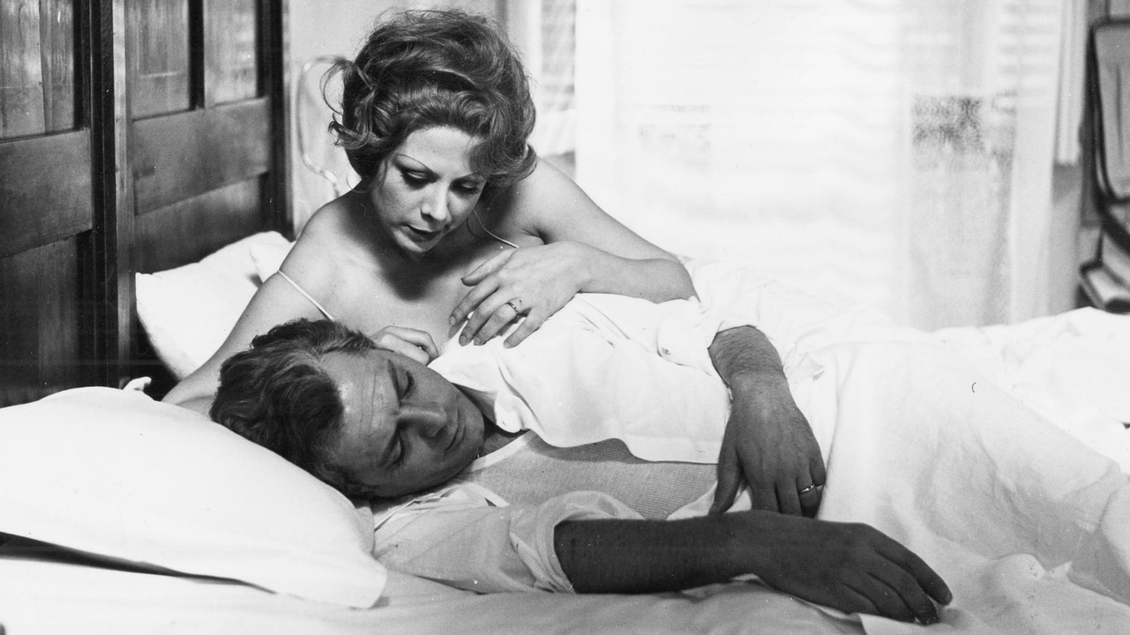 <p>Sandra Milo, junto a Marcello Mastroianni en <em>Ocho y medio</em> (1963).</p>