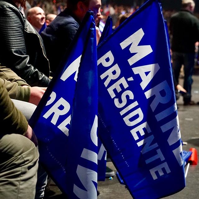 <p>Simpatizantes del FN, en el mitin de Marine Le Pen en Lille.</p>