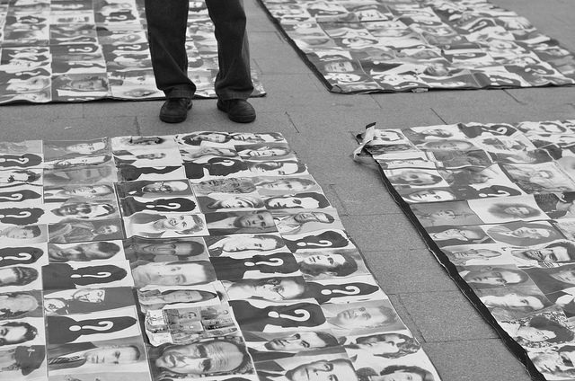 <p>Representación de las víctimas del franquismo en la Puerta del Sol. 2013</p>