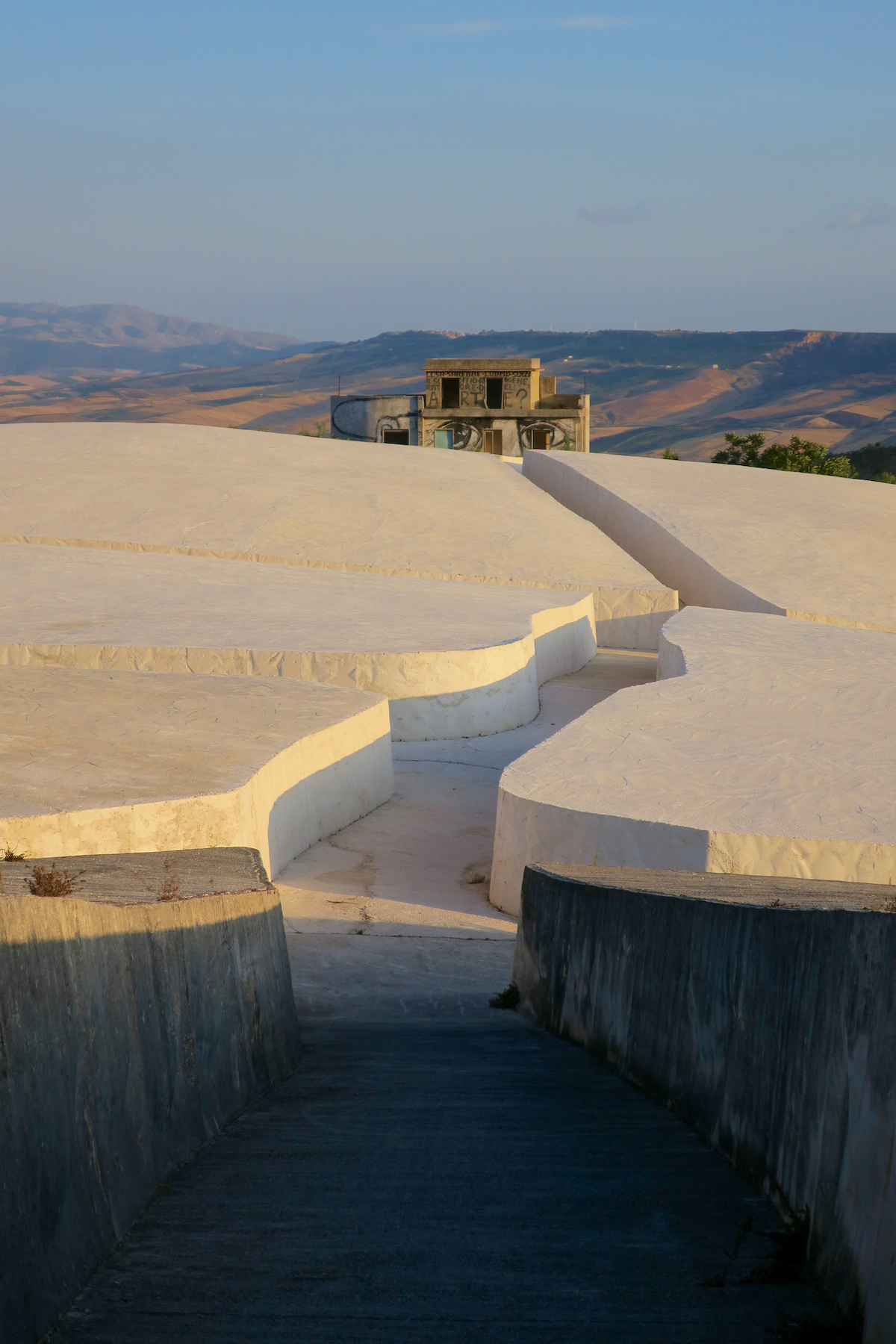 <p>Cretto de Burri.</p>